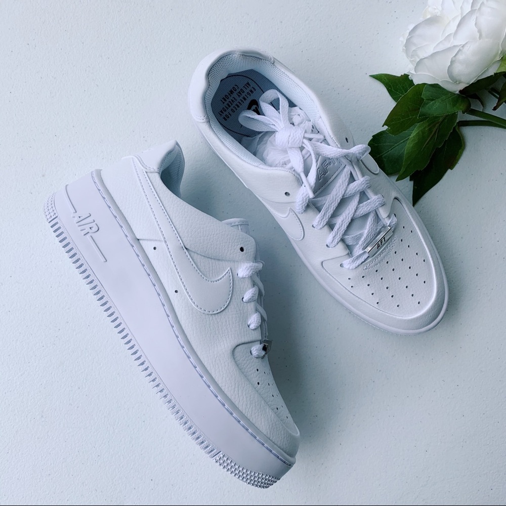 NEW Nike Air Force 1 Sage Low - Picture 4 of 11